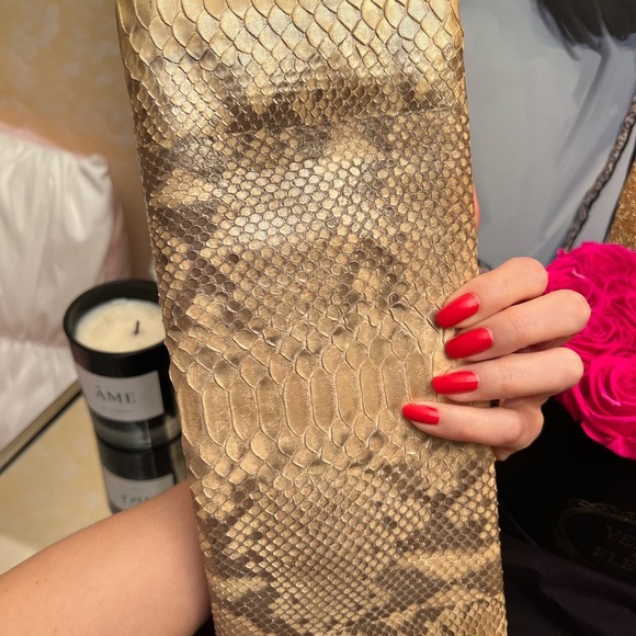 Chanel gold python clutch with crystals locker - Picture 11 of 15